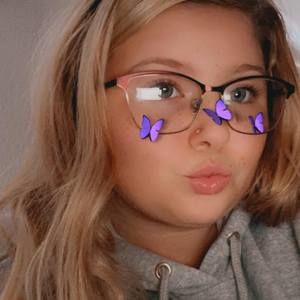 Meet your Posher, Kylee